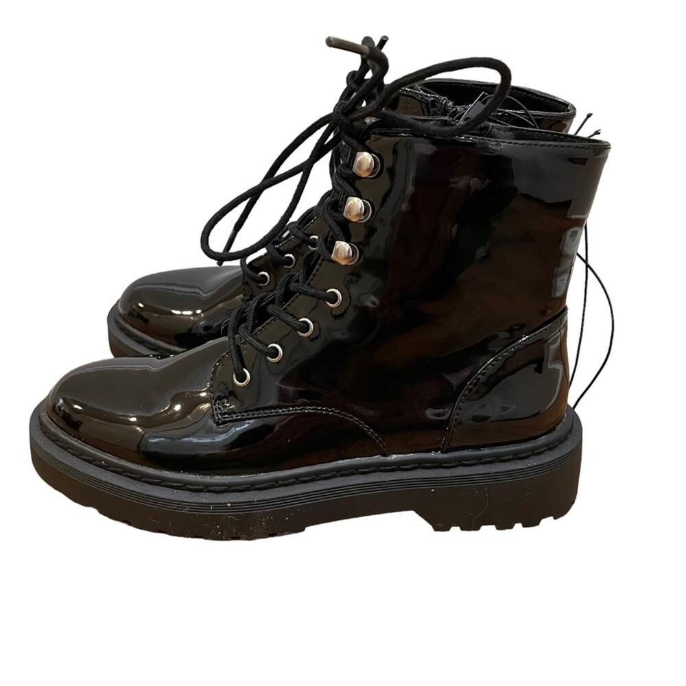 Forever 21 Faux Patent Leather Combat Boots Black Size 5.5